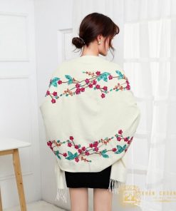 khăn choàng thêu hoa