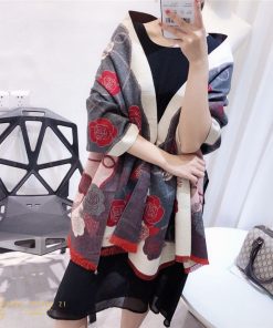 KHĂN CHOÀNG MÙA ĐÔNG